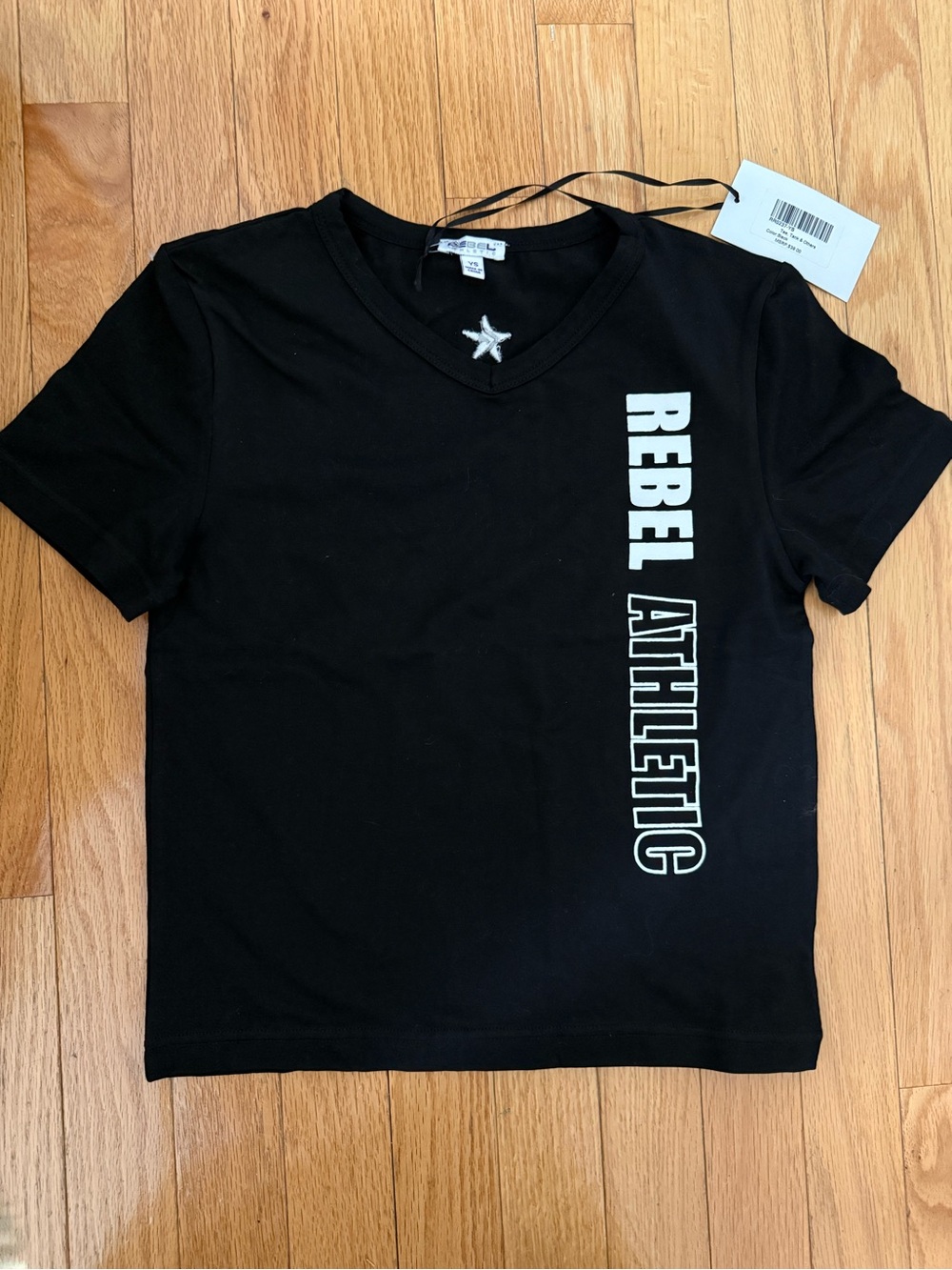 Rebel Athletic Girls YS Black Graphic V-Neck Tee